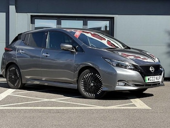 Nissan - Leaf