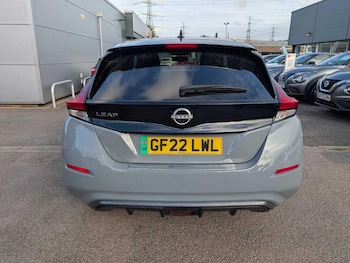 Used Nissan Leaf 2022 for sale - 76126928: Photo 2