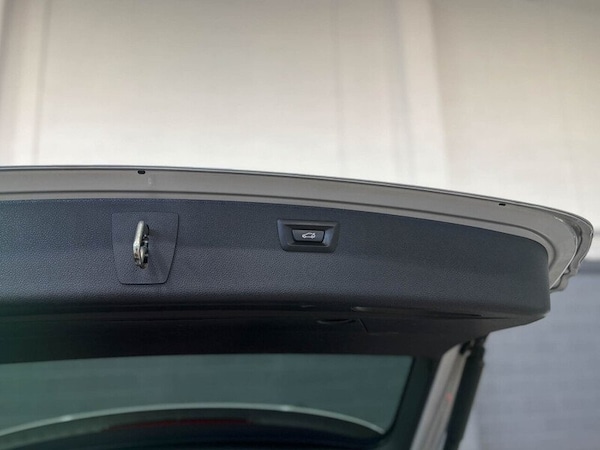 Used BMW 3 Series 2018 for sale - 76133027: Photo 7