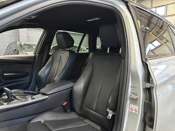 Used BMW 3 Series 2018 for sale - 76133027: Photo 8