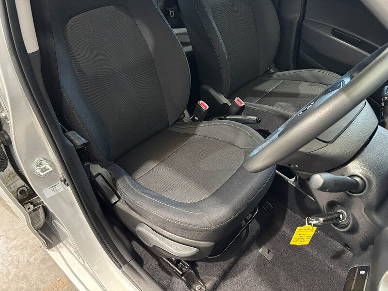 Used Hyundai i10 2017 for sale - 76018826: Photo 24