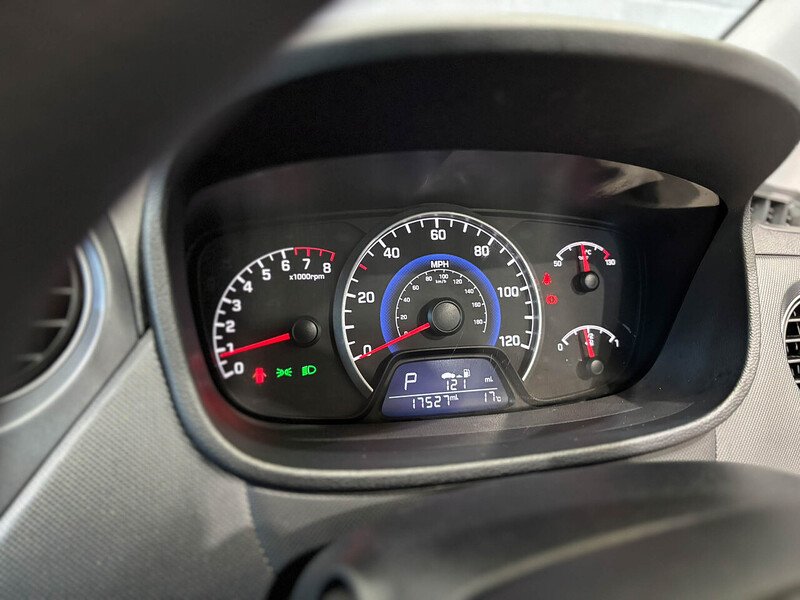 Used Hyundai i10 2017 for sale - 76018826: Photo 33