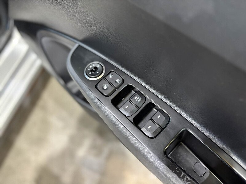 Used Hyundai i10 2017 for sale - 76018826: Photo 45