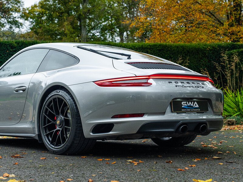 Used Porsche 911 2017 for sale - 76437095: Photo 32