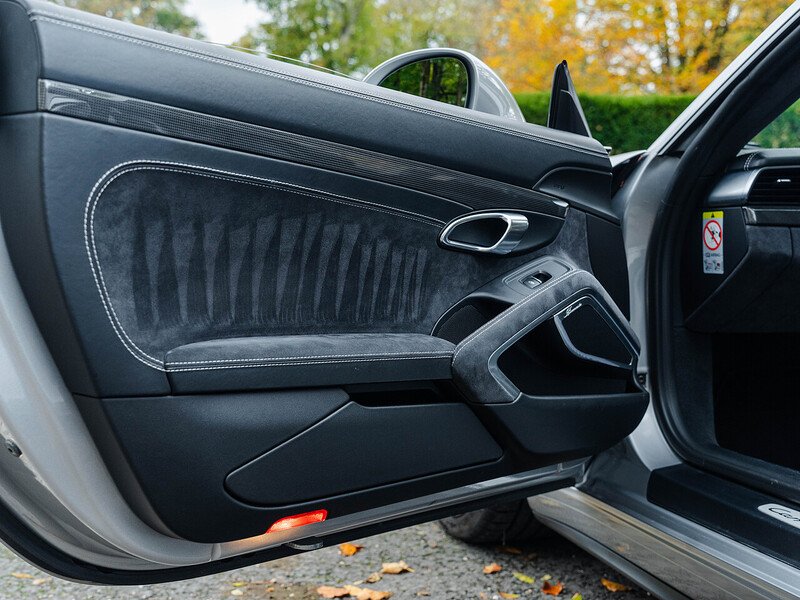 Used Porsche 911 2017 for sale - 76437095: Photo 63