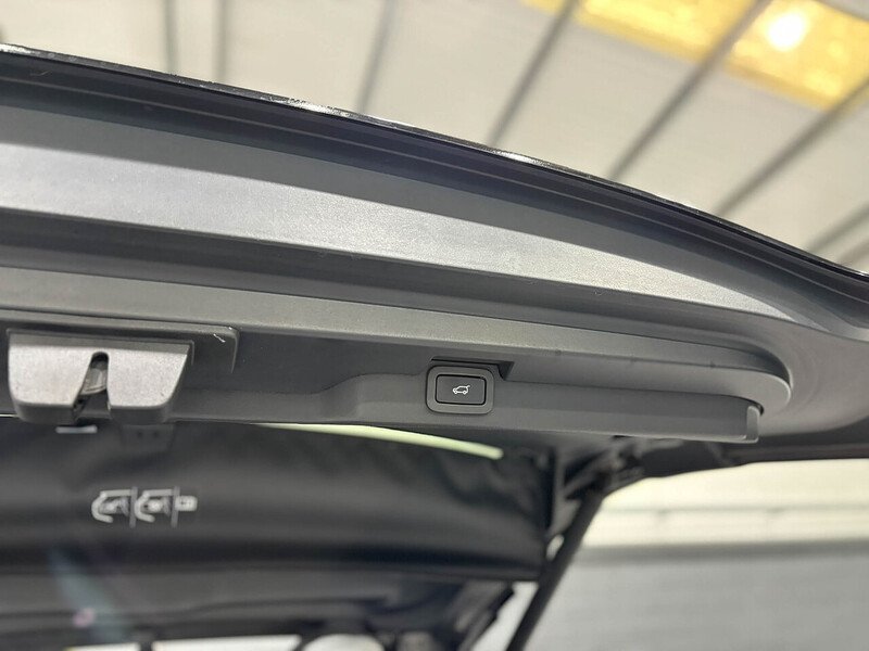 Used Land Rover Discovery 2018 for sale - 76919779: Photo 46