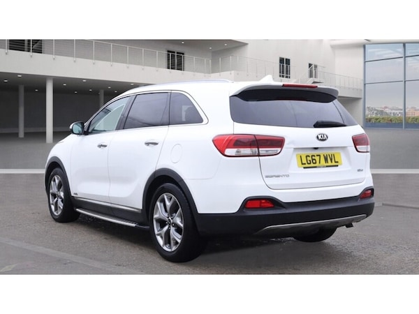 Used Kia Sorento 2017 for sale - 76320189: Photo 2