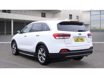 Used Kia Sorento 2017 for sale - 76320189: Photo 2