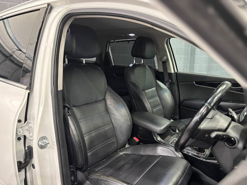 Used Kia Sorento 2017 for sale - 76320189: Photo 3