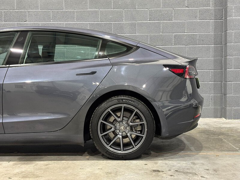 Used Tesla Model 3 2021 for sale - 76292202: Photo 12