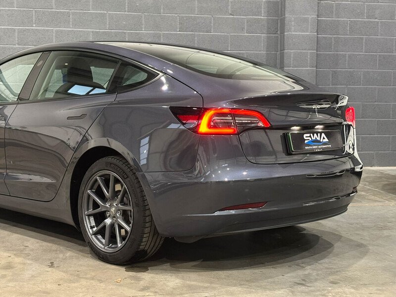 Used Tesla Model 3 2021 for sale - 76292202: Photo 17