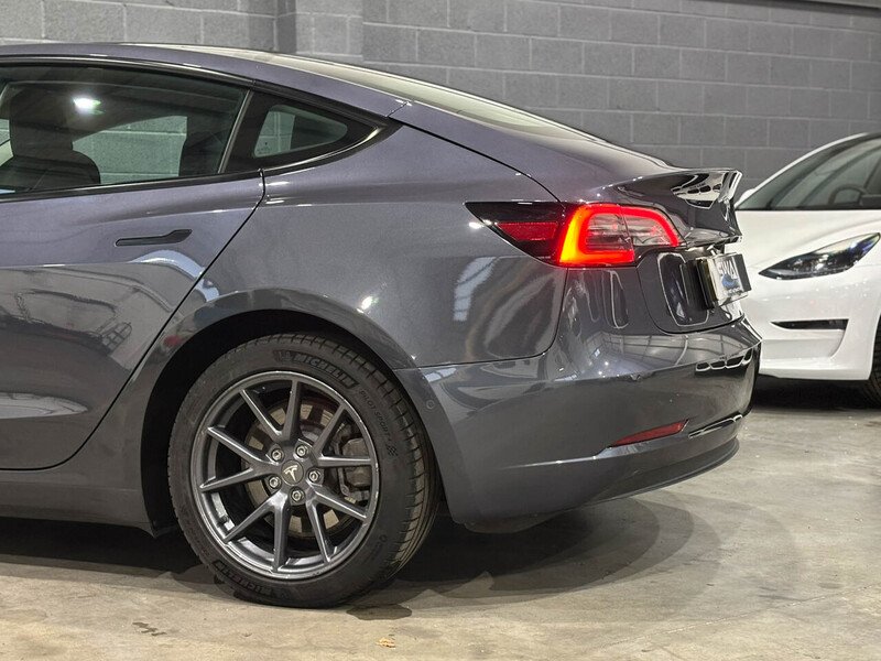 Used Tesla Model 3 2021 for sale - 76292202: Photo 21