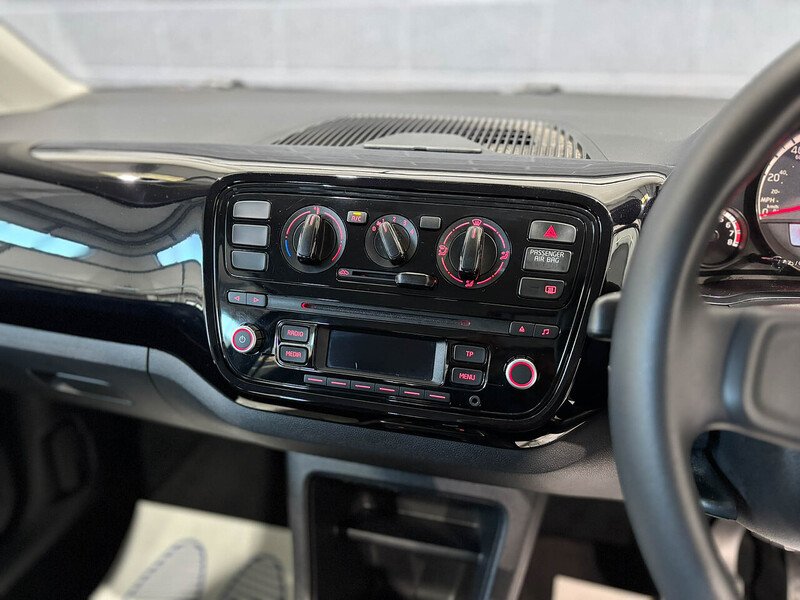 Used Volkswagen up! 2025 for sale - 76831591: Photo 33