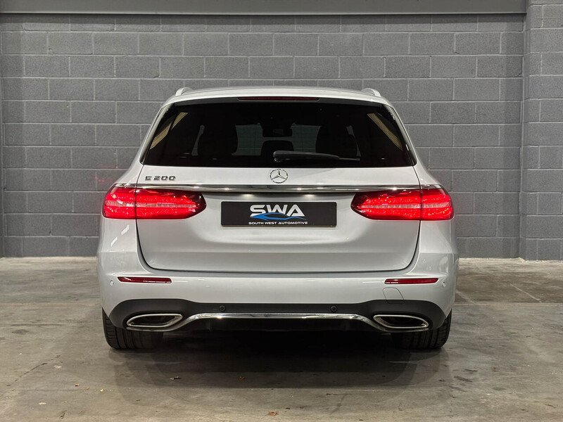 Used Mercedes-Benz E Class 2021 for sale - 76536293: Photo 11