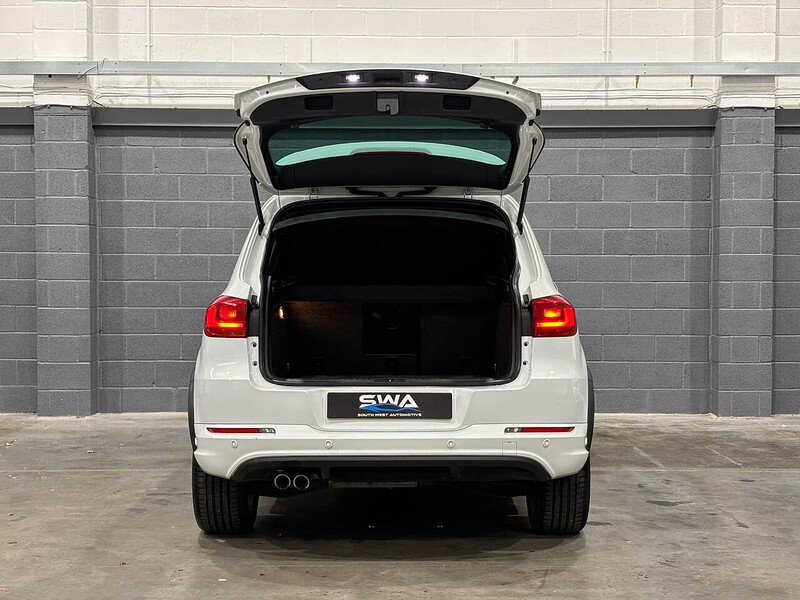 Used Volkswagen Tiguan 2014 for sale - 76490275: Photo 24