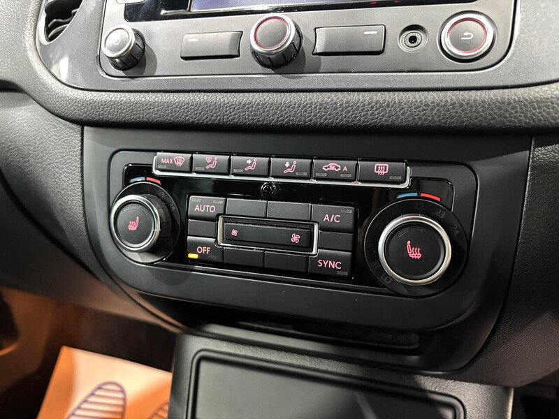 Used Volkswagen Tiguan 2014 for sale - 76490275: Photo 35