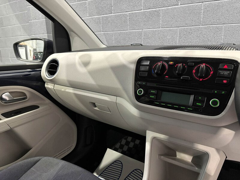 Used Volkswagen up! 2025 for sale - 76831621: Photo 18