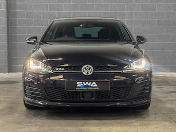 Used Volkswagen Golf 2017 for sale - 76004532: Photo