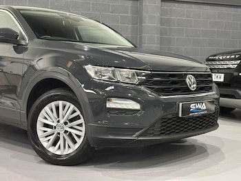 Used Volkswagen T-Roc 2018 for sale - 77744288: Photo