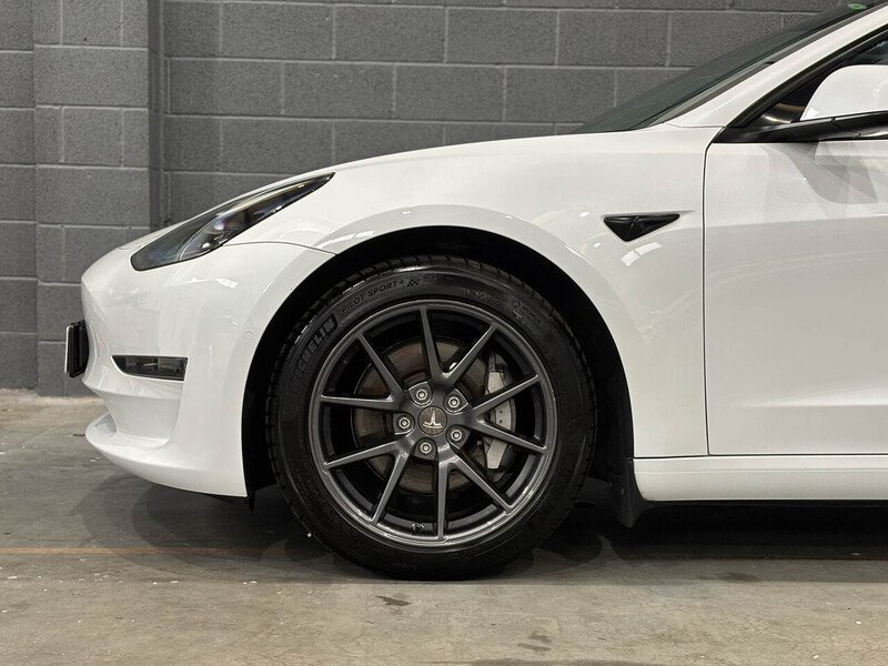 Used Tesla Model 3 2021 for sale - 76088143: Photo 14