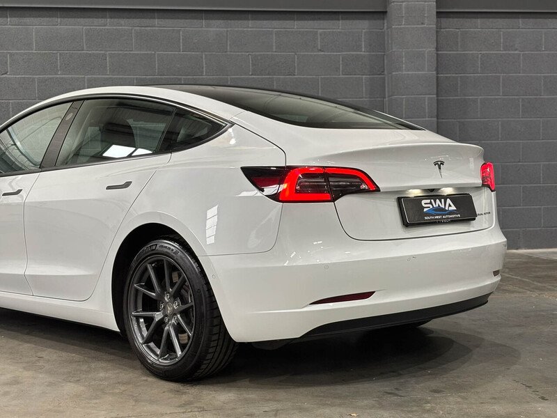 Used Tesla Model 3 2021 for sale - 76088143: Photo 23