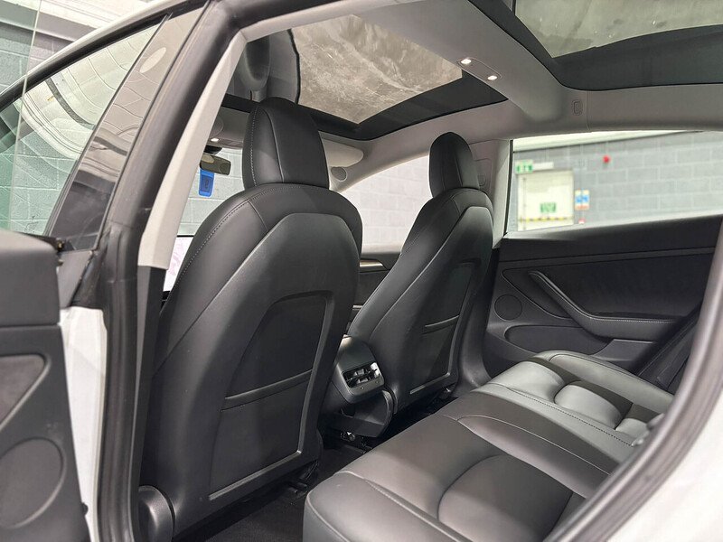 Used Tesla Model 3 2021 for sale - 76088143: Photo 62