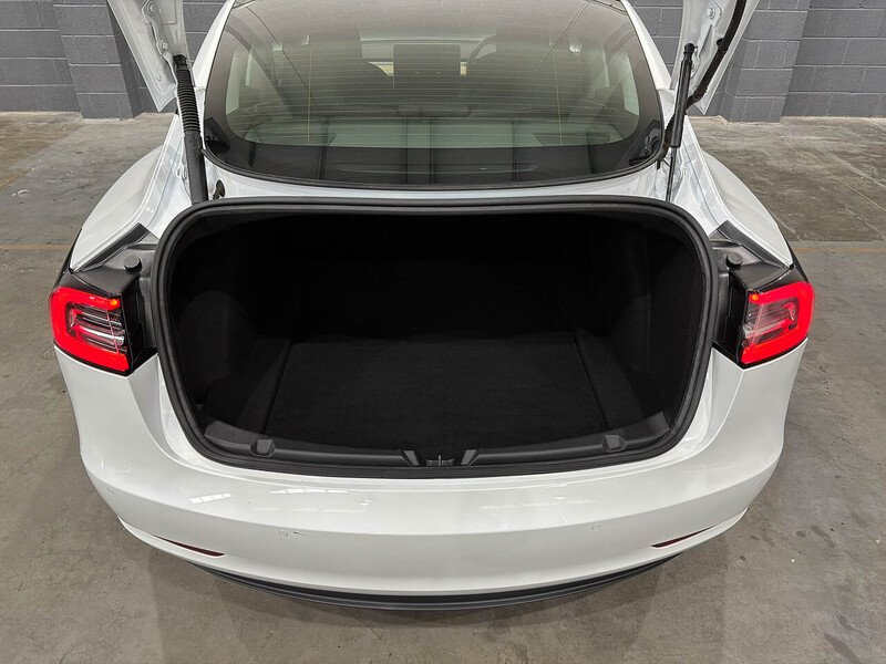 Used Tesla Model 3 2021 for sale - 76088143: Photo 65