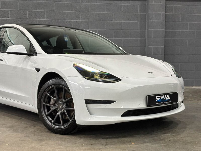Used Tesla Model 3 2021 for sale - 76088143: Photo 8