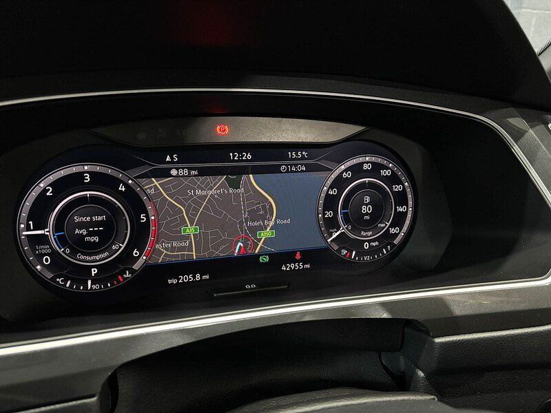 Used Volkswagen Tiguan 2018 for sale - 76564880: Photo 32