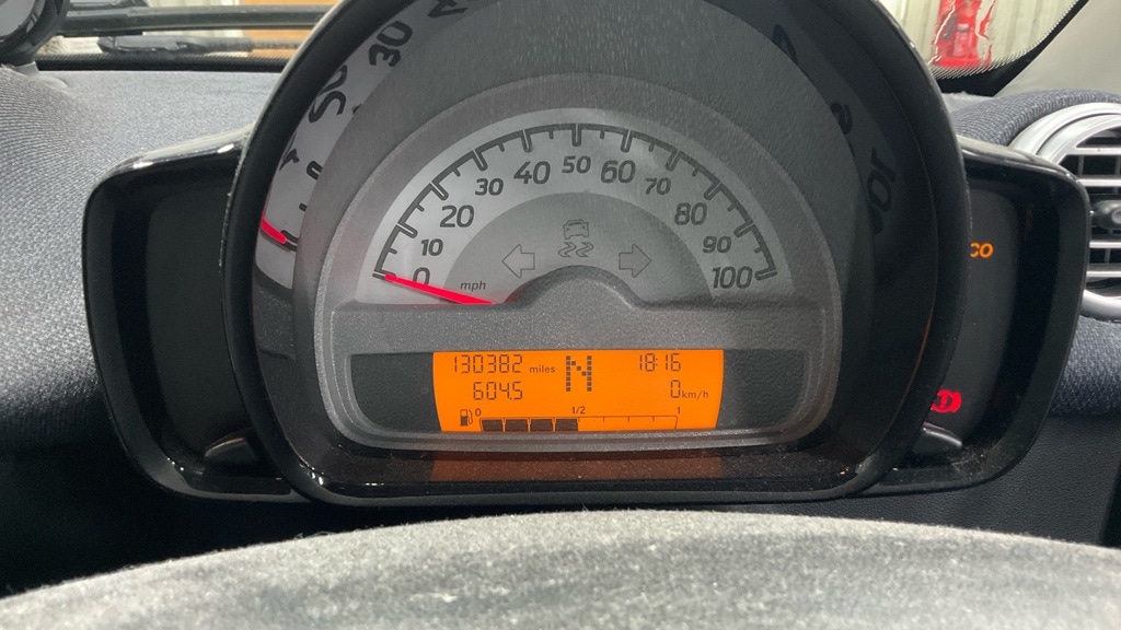 Used smart fortwo 2013 for sale - 77663760: Photo 10