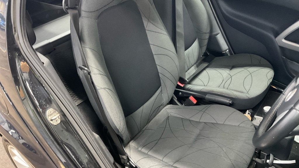 Used smart fortwo 2013 for sale - 77663760: Photo 9