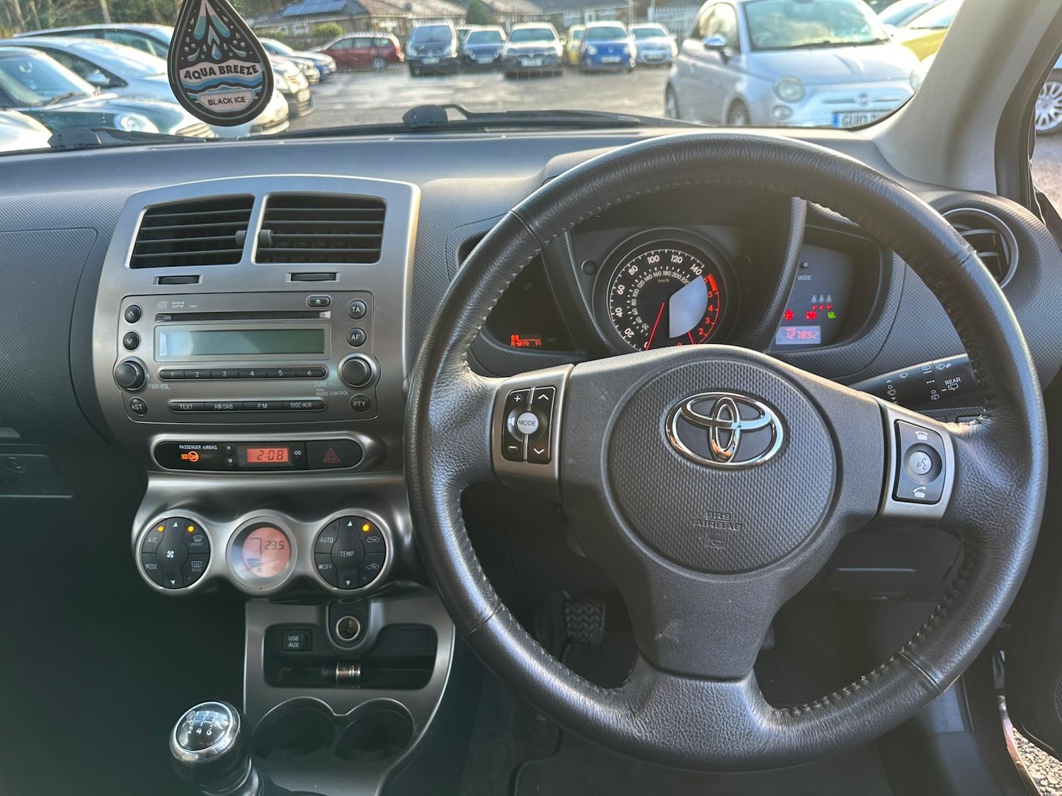 Used Toyota Urbancruiser 2011 for sale - 77417672: Photo 10