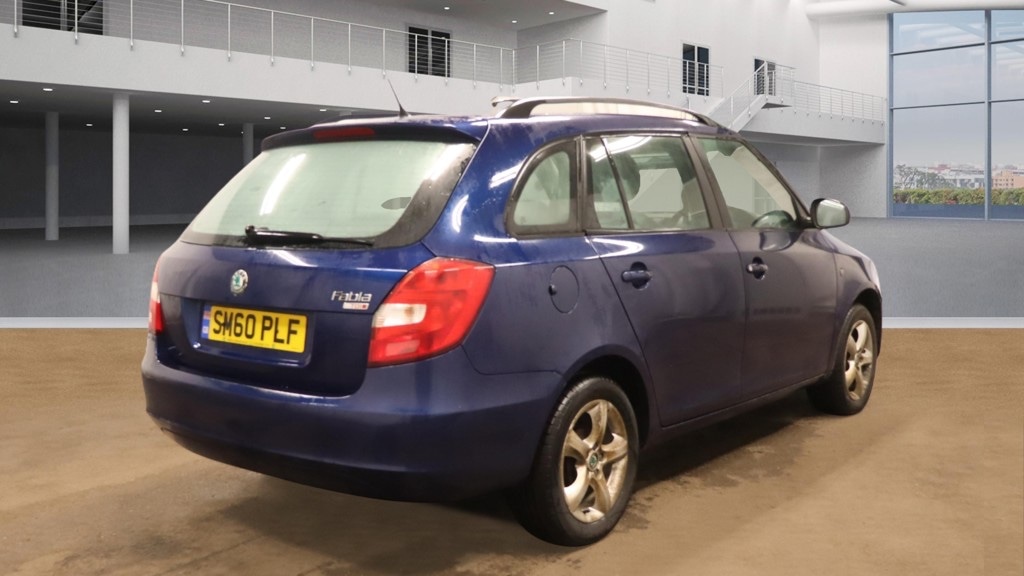 Used Skoda Fabia 2011 for sale - 77435319: Photo 4