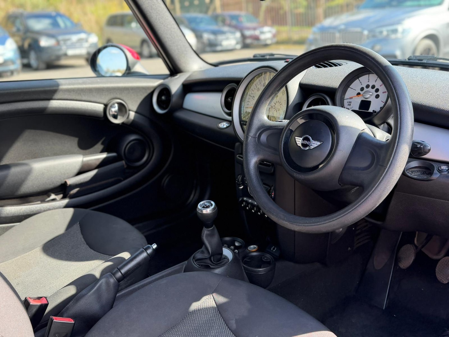 Used MINI Convertible 2014 for sale - 78132178: Photo 5