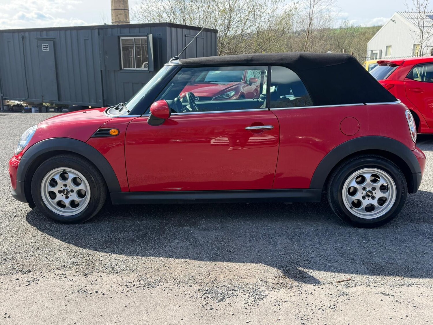 Used MINI Convertible 2014 for sale - 78132178: Photo 8