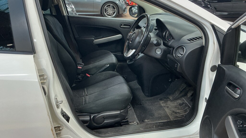Used Mazda Mazda2 2014 for sale - 78219746: Photo 11