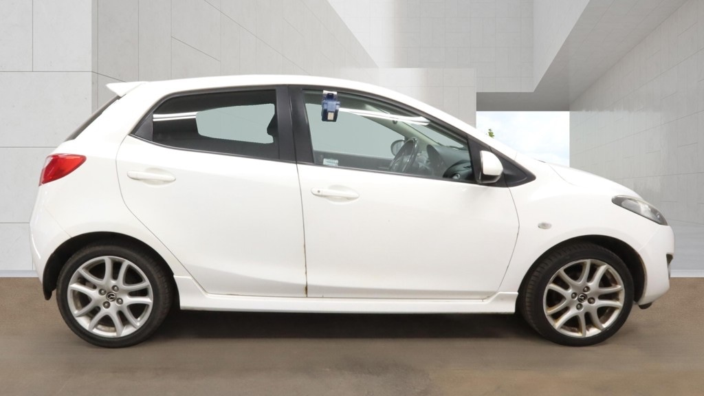 Used Mazda Mazda2 2014 for sale - 78219746: Photo 5