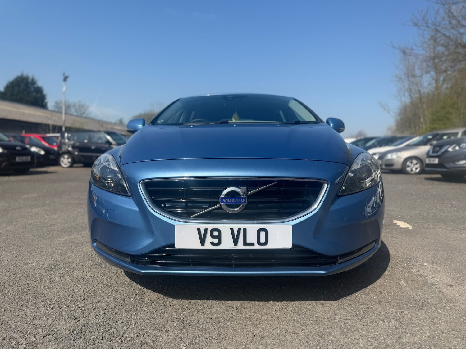Used Volvo V40 2015 for sale - 78165876: Photo 2