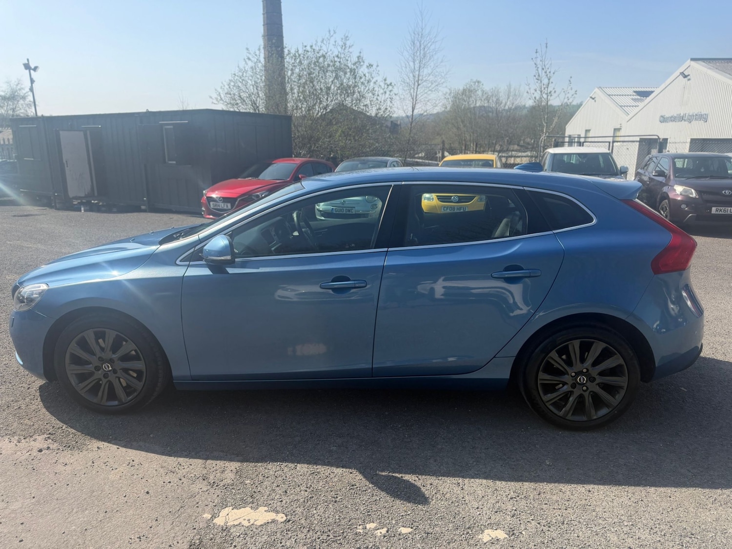 Used Volvo V40 2015 for sale - 78165876: Photo 5