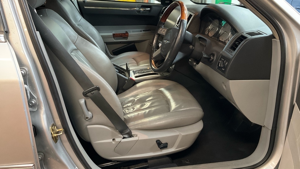 Used Chrysler 300C 2006 for sale - 77434701: Photo 9