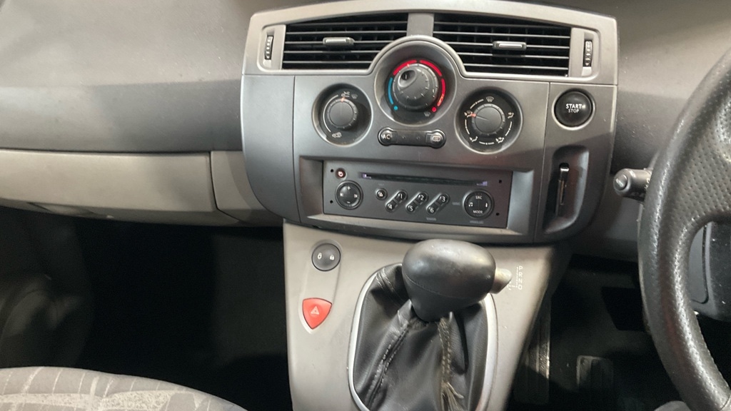 Used Renault Megane 2005 for sale - 77818522: Photo 11