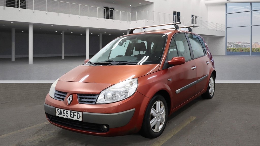 Used Renault Megane 2005 for sale - 77818522: Photo 2