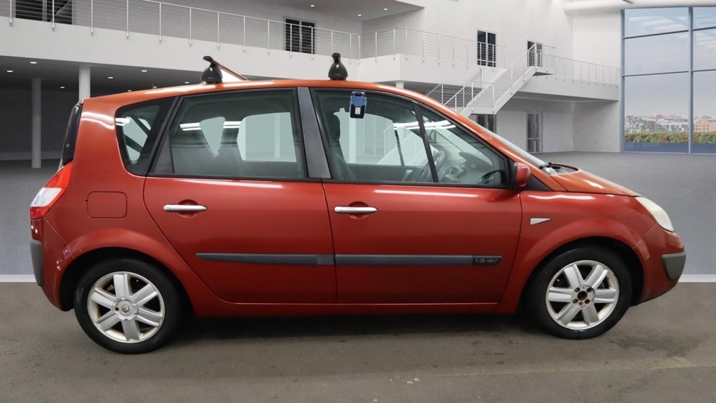 Used Renault Megane 2005 for sale - 77818522: Photo 5