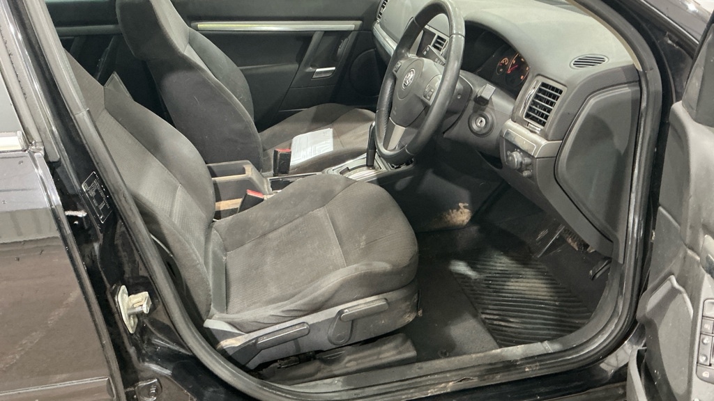 Used Vauxhall Signum 2006 for sale - 77931377: Photo 8