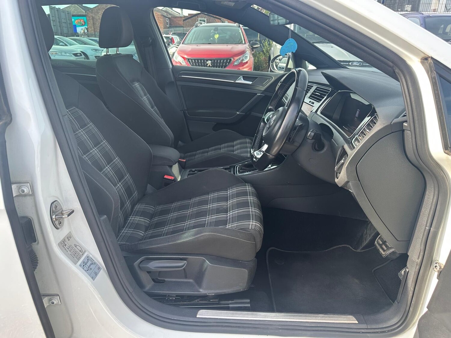 Used Volkswagen Golf 2019 for sale - 77502687: Photo 20