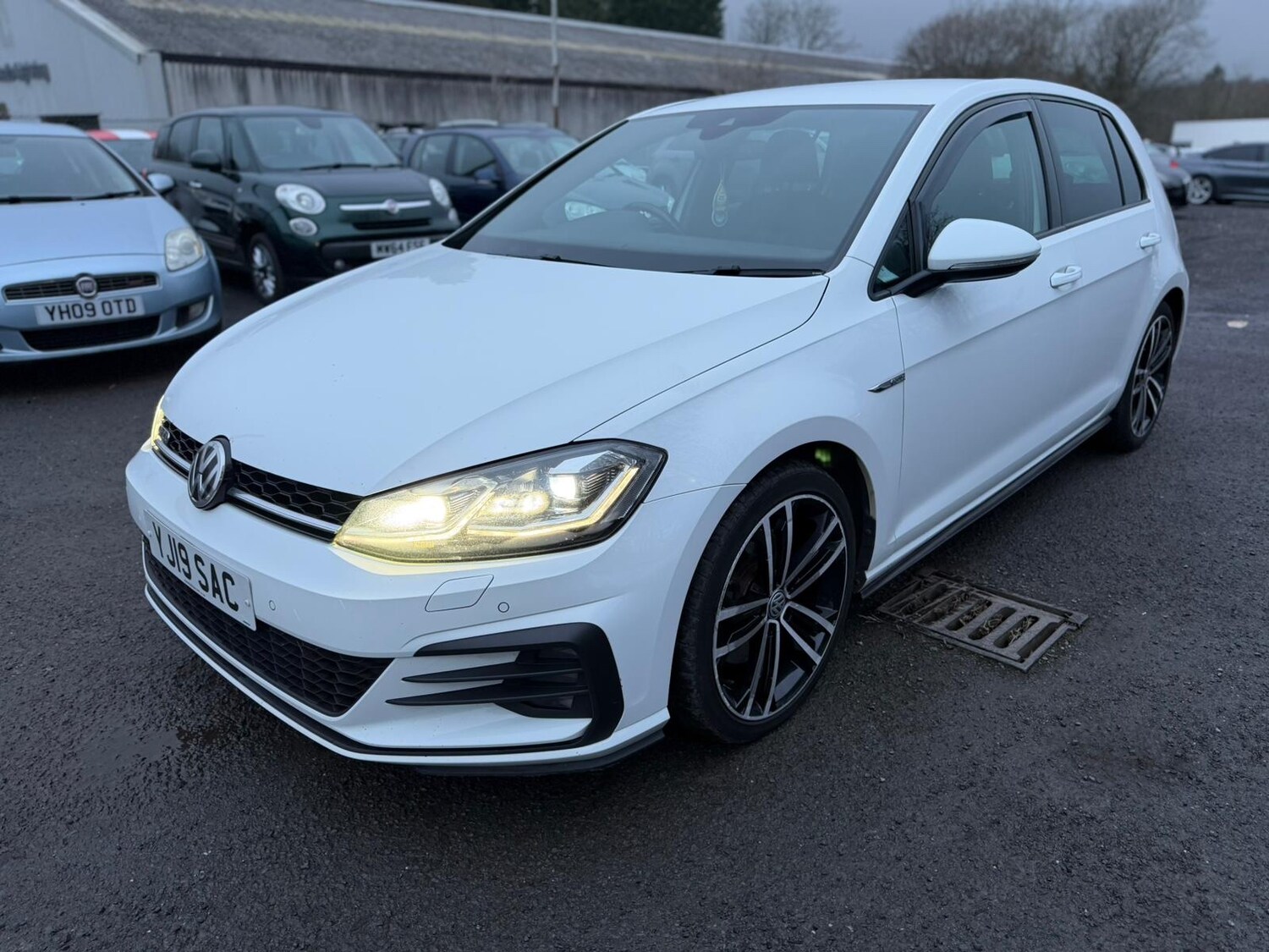 Used Volkswagen Golf 2019 for sale - 77502687: Photo 3