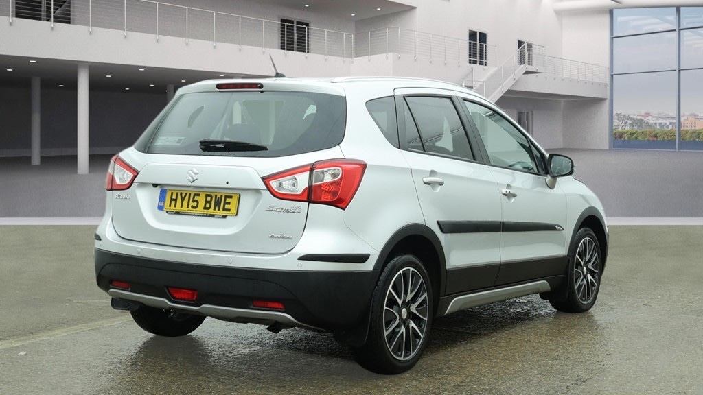 Used Suzuki SX4 S-Cross 2015 for sale - 77630168: Photo 4
