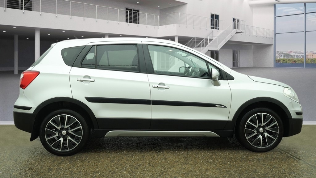 Used Suzuki SX4 S-Cross 2015 for sale - 77630168: Photo 5