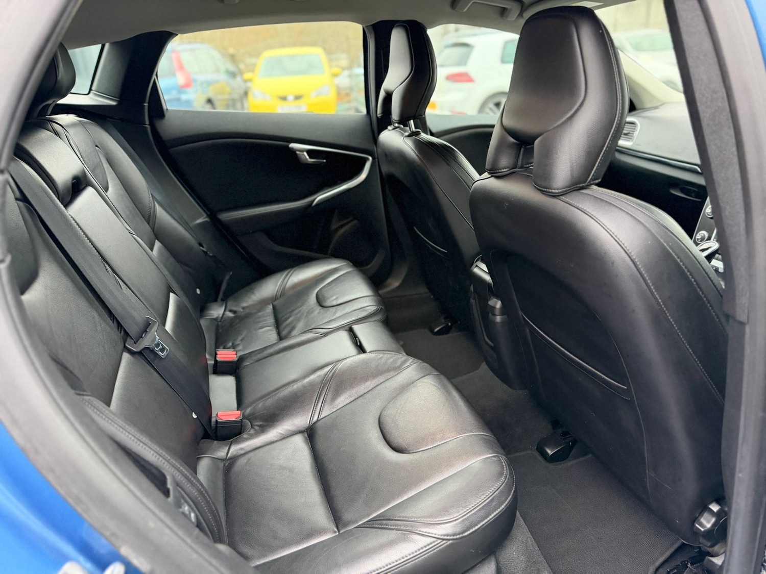 Used Volvo V40 2015 for sale - 77617911: Photo 11