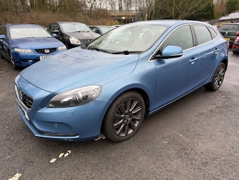Used Volvo V40 2015 for sale - 77617911: Photo